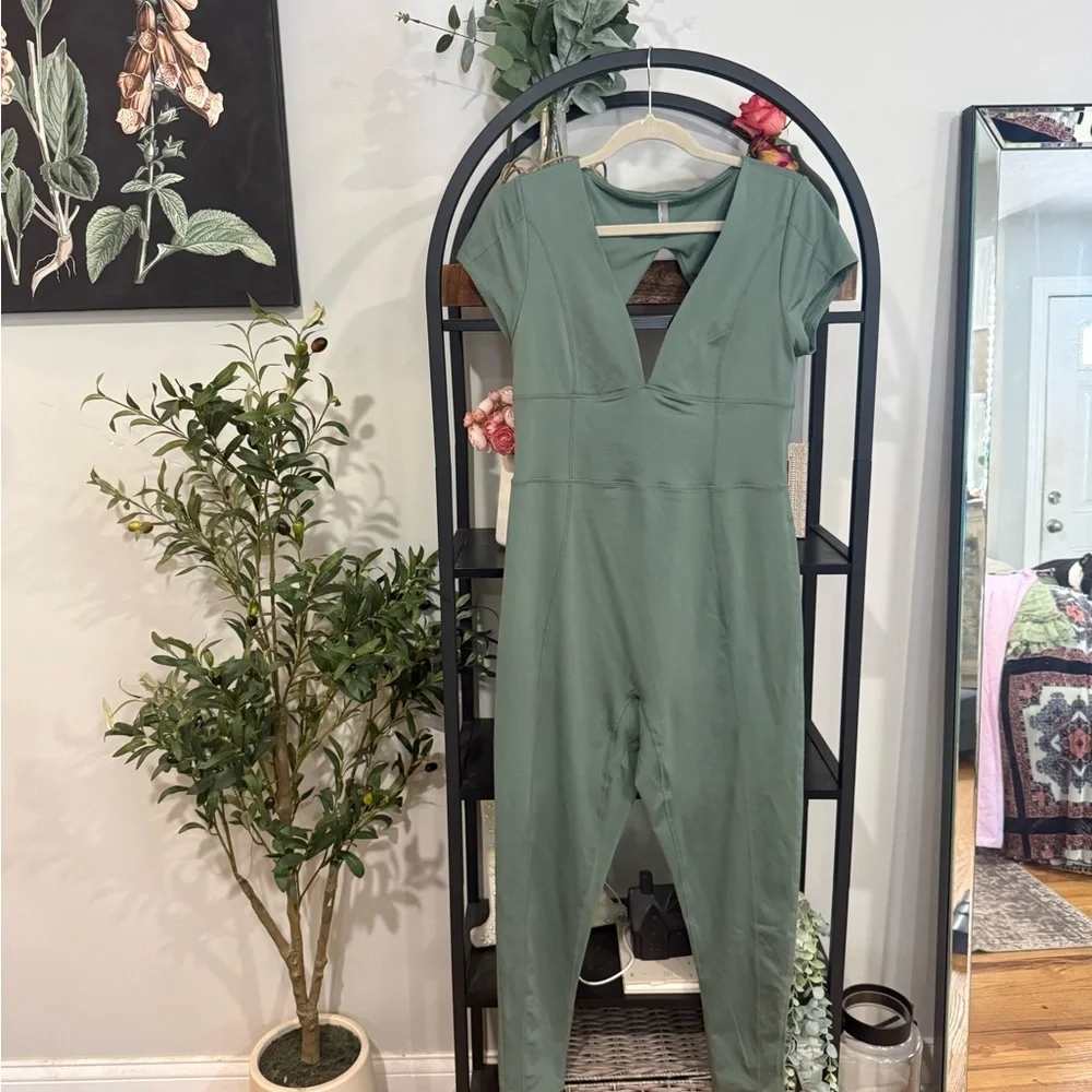 Free People Movement Sage Green Stretch Jumpsuit XL workout
